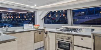 Yachtcharter Leopard50  3
