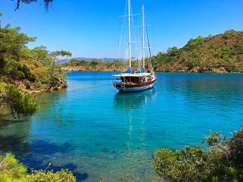 Yachtcharter Askim Deniz 6cab front