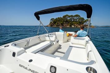 Yachtcharter BaylinerElementE7 2