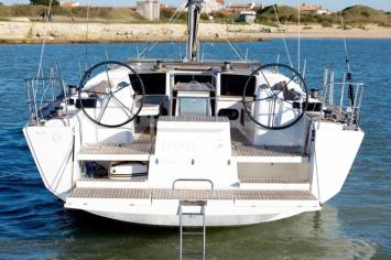 Yachtcharter Dufour500GL 5cab 3