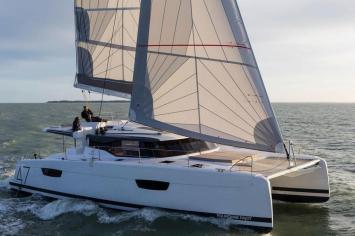 Yachtcharter FountainePajotSaona47