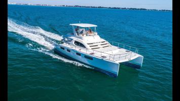 Yachtcharter Leopard 47 Powercat outer
