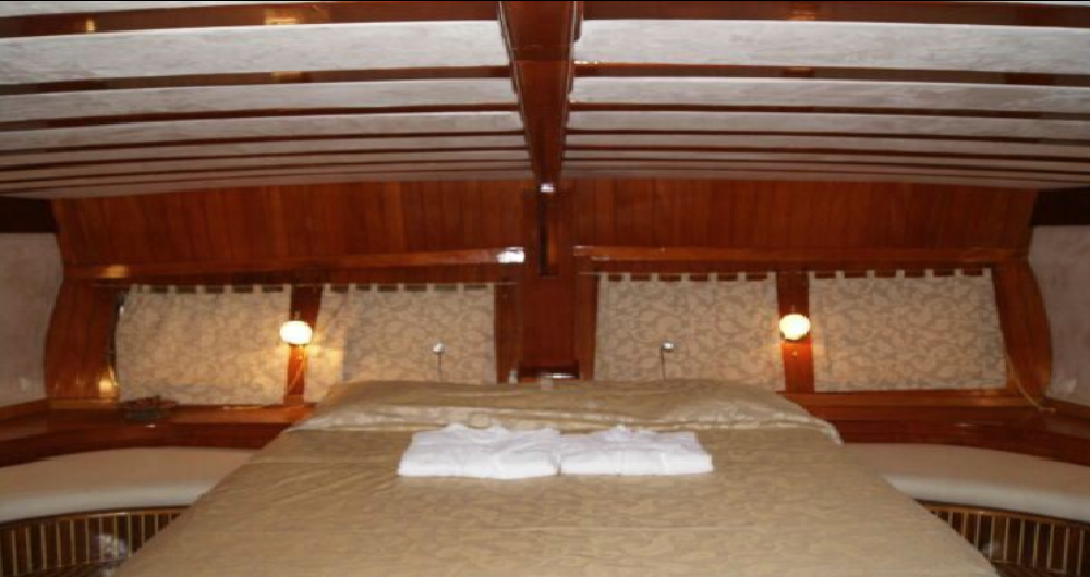 Yachtcharter Eleganza 5cab cabin