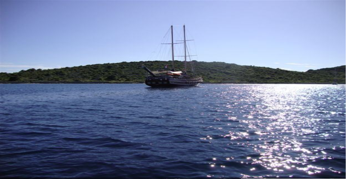 Yachtcharter Eleganza 5cab top