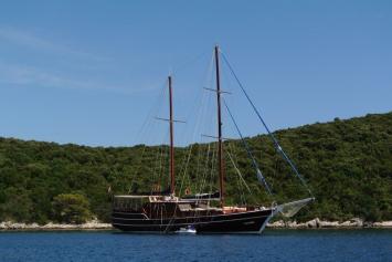 Yachtcharter Gulet Eleganza 5cab side