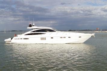 Yachtcharter princess V70 3cab top