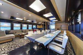 Yachtcharter Navilux 6cab salon