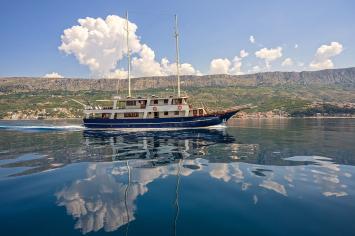 Yachtcharter Gulet luna 8cab top