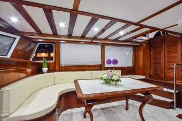 Yachtcharter Gulet luka 3cab salon