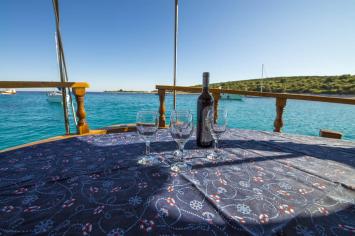 Yachtcharter GuletLuka 6