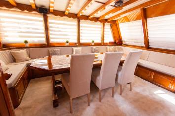 Yachtcharter GuletKadena 20