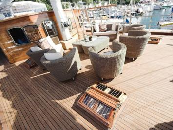 Yachtcharter GuletLibra 9