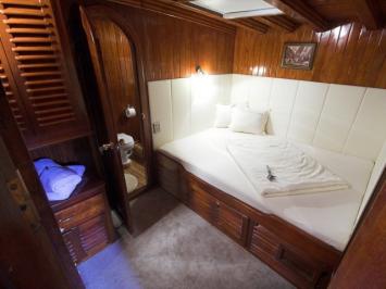 Yachtcharter GuletLibra 15