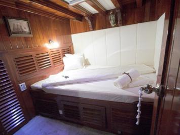 Yachtcharter GuletLibra 16