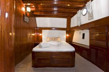 Yachtcharter GuletLibra 17