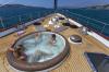 Yachtcharter Navilux 9