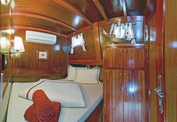 Yachtcharter GuletSedna 12