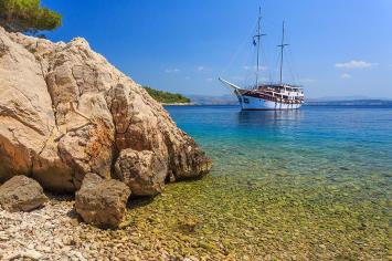 Yachtcharter Gulet cesarica 11cab front