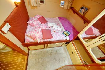 Yachtcharter Gardelin Sailing 7cab cabin