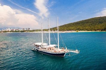 Yachtcharter Gulet Gideon 7cab top