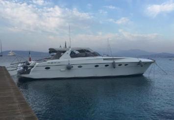 Yachtcharter Rizzardi CR 50 Top Line 3cab top