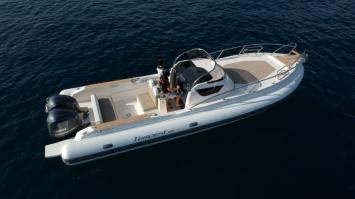 Yachtcharter Tempest 900 Top