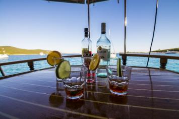 Yachtcharter GuletTiho 11