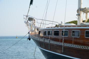 Yachtcharter GuletVilaVrgade 18