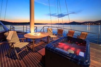 Yachtcharter GuletCesarica 6