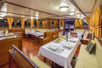 Yachtcharter GuletCesarica 11