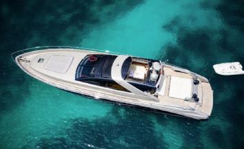 Yachtcharter 68 Ego 3cab top