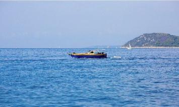 Yachtcharter Leut 4cab top