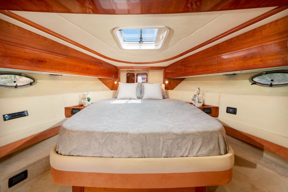 Yachtcharter Dalla Pieta 48 HT 3cab cabin