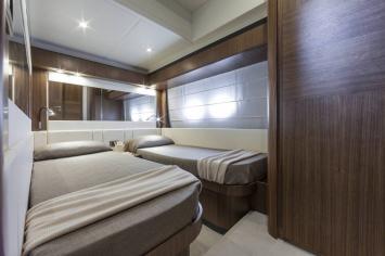 Yachtcharter Navetta 58 3cab bed