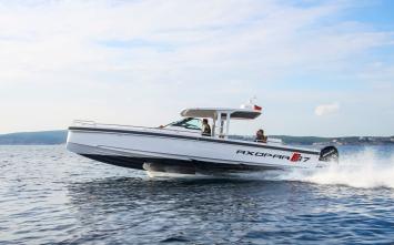 Yachtcharter Axopar 37 T top outer 1cab
