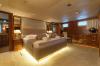 Yachtcharter Broward 30m 3cab cabin