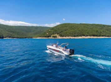 Yachtcharter Bluline 23 sundeck 1cab top