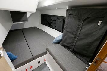 Yachtcharter Ofcet 32 2cab cabin