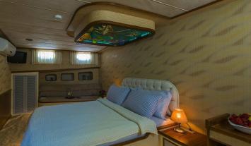 Yachtcharter Arina 5cab cabin