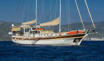 Yachtcharter Arina 5cab outer