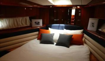 Yachtcharter Gianetti 55 sports 3cab cabin