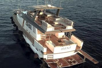 Yachtcharter Maiora Renaissance 66 5cab top