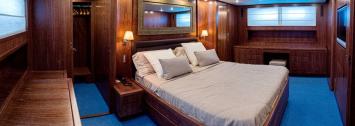 Yachtcharter Akhir 85 5cab cabin