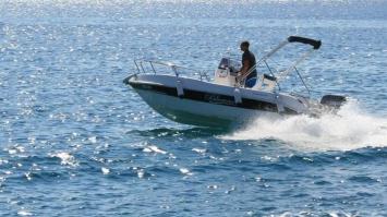 Yachtcharter BlueMax 550 open outer