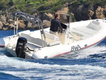 Yachtcharter BWA 26 sport GT back