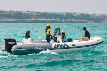 Yachtcharter BWA 19 Sport GT top jpg