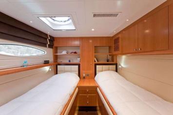 Yachtcharter Galathea 65 5cab cabin