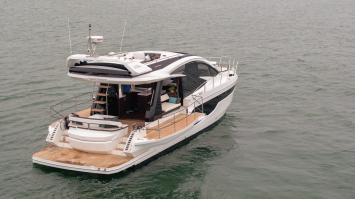 Yachtcharter Galeon 51 SKY 3cab back