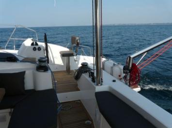 Yachtcharter Nautitech 482 5cab cockpit