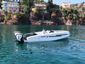 Yachtcharter iconcraft 24 top